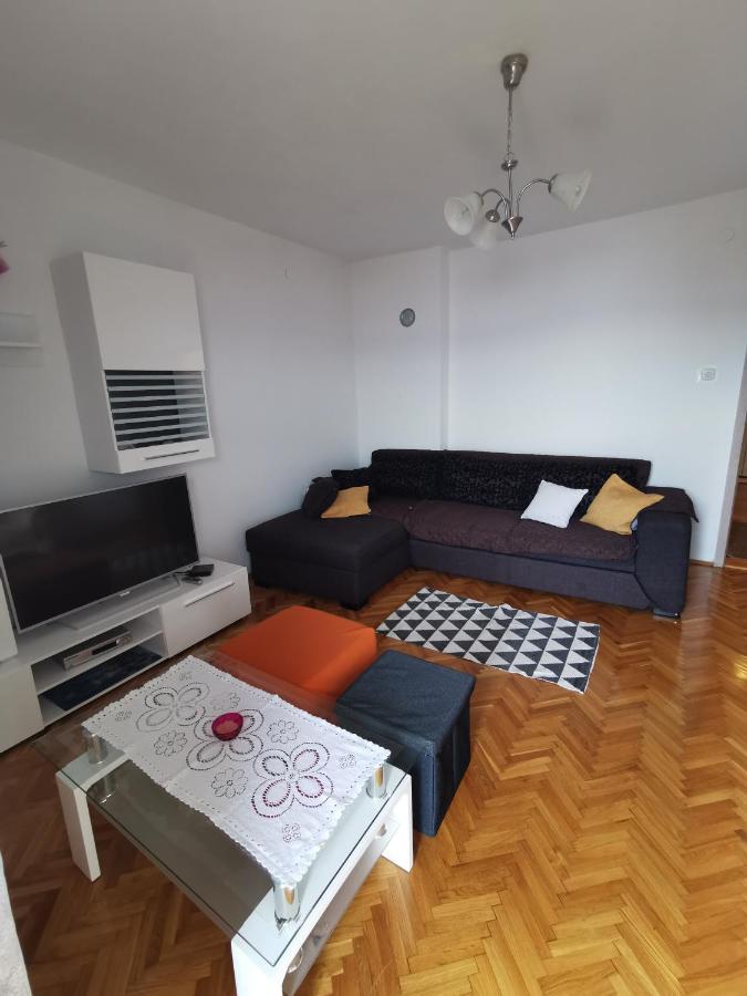 Apartmani Neno Senj  Eksteriør billede