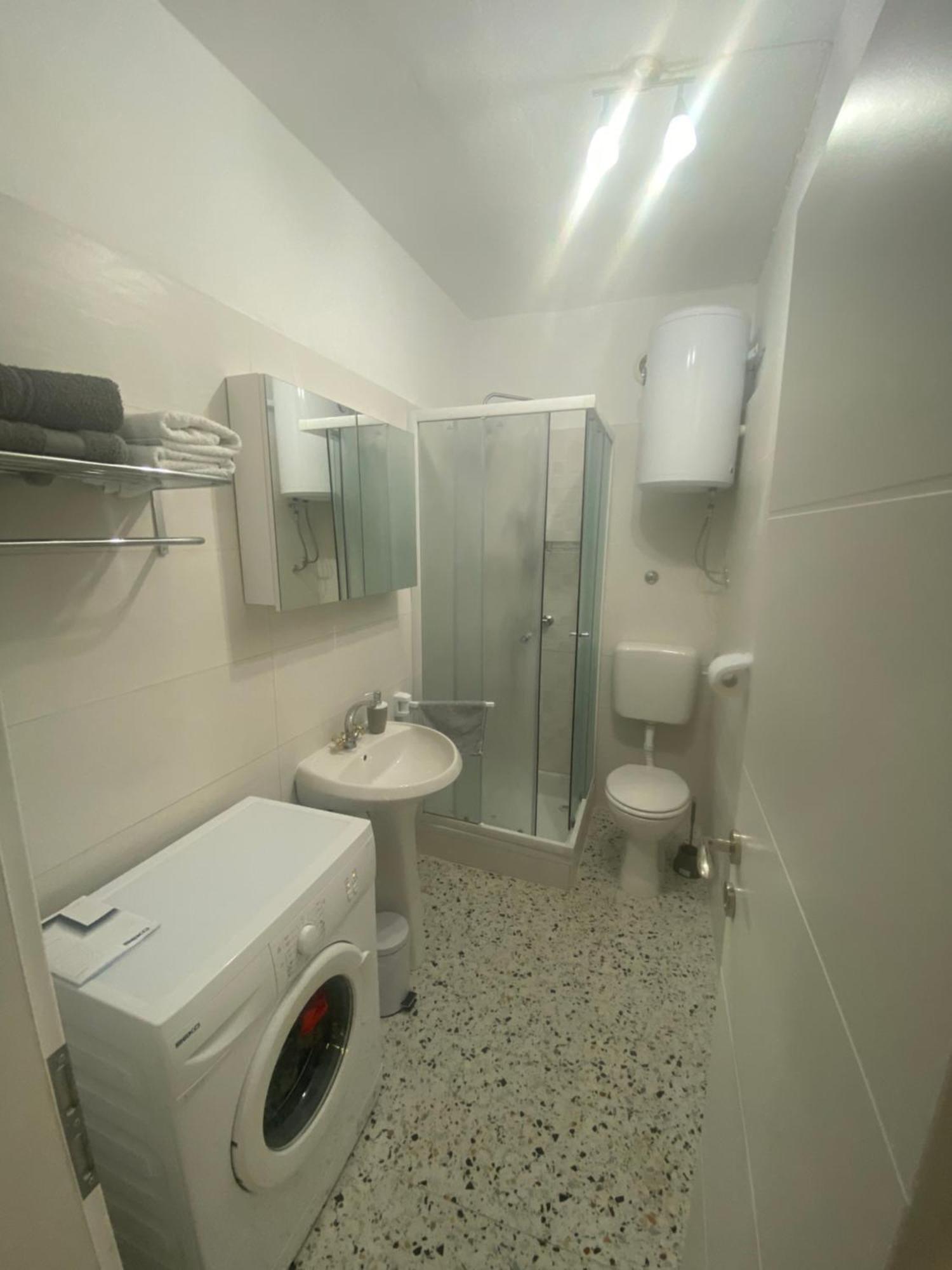 Apartmani Neno Senj  Eksteriør billede